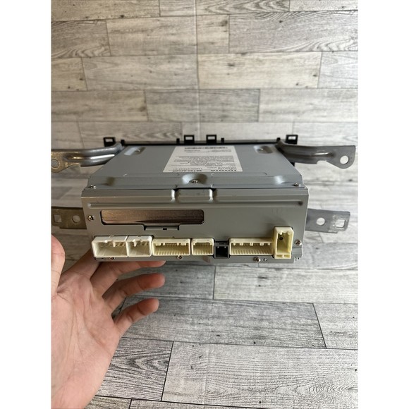 2017-2019 Toyota Corolla AM FM Radio Single Disc CD MP3 Player 8614002520 100639 - Picture 4 of 6